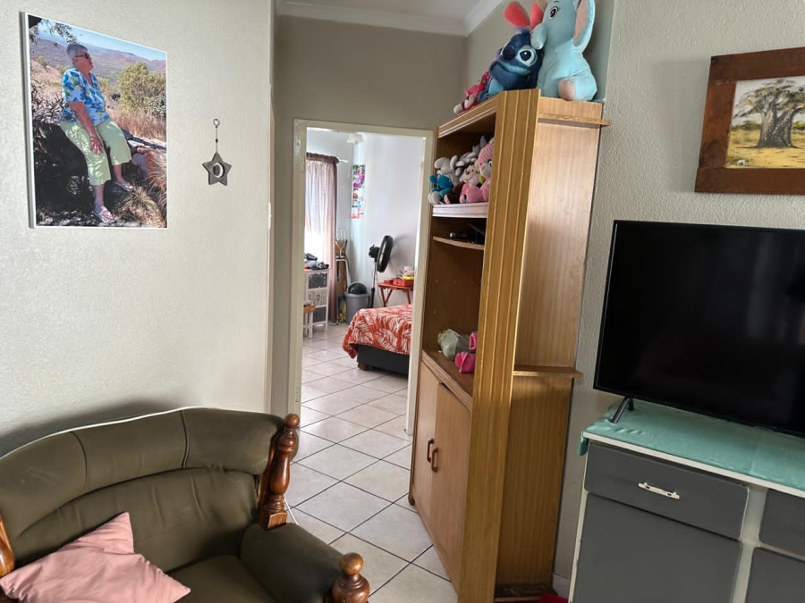 2 Bedroom Property for Sale in Oos Einde North West